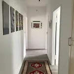 Room In A Fully Furnished Modern Apartment